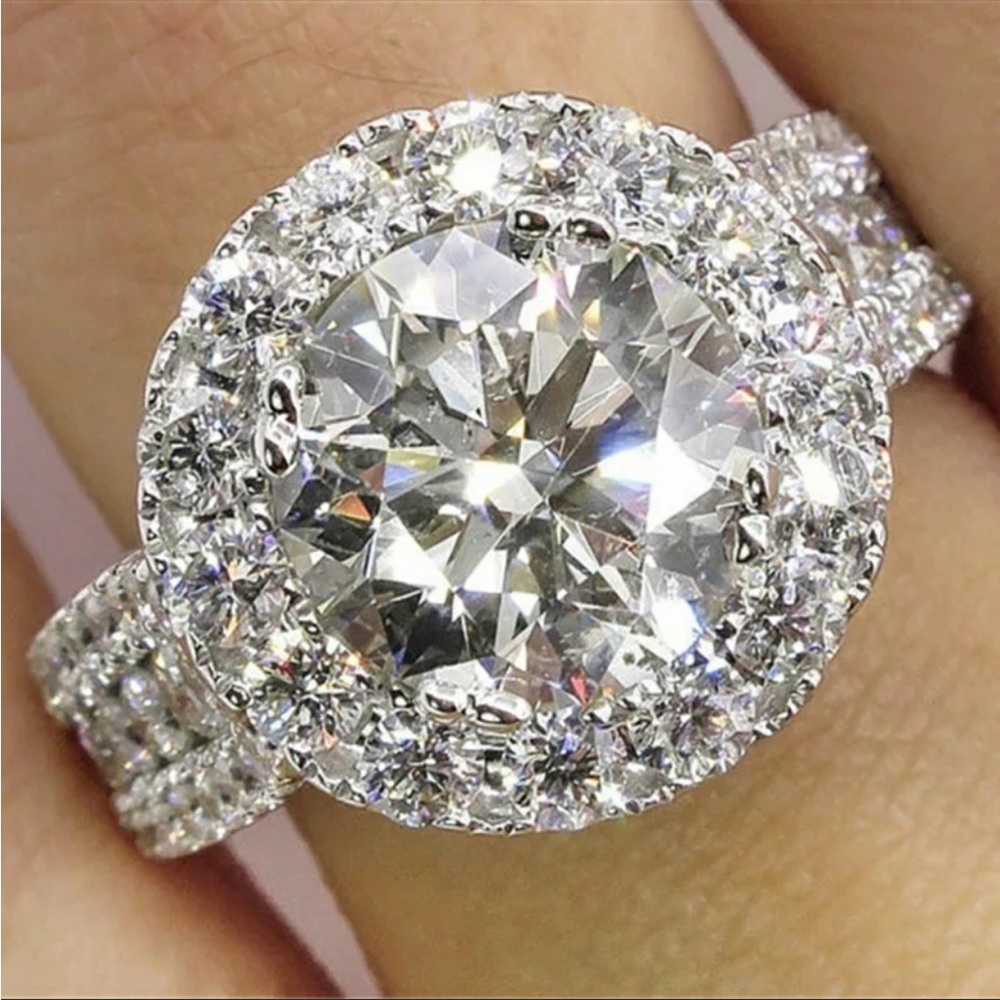 NEW 925 SILVER  ROUND DIAMOND HALO RING💍 - Picture 2 of 6